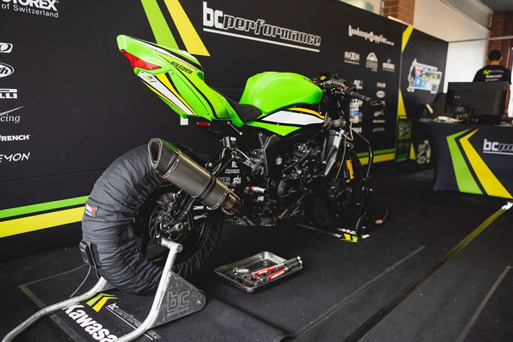 Ninja ZX-6R (Photo Credit: Foremost Media)